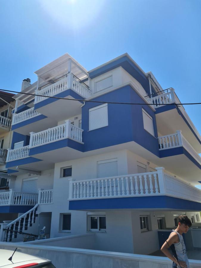 Nera Paralia-apartment With Sea View Apartamento